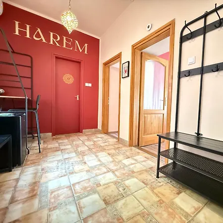 Harem Romantic 아파트